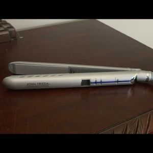 John Freida Hair Straightener
